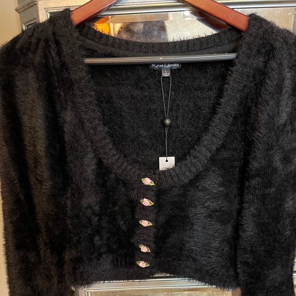 For love and lemons 🍋 Cropped fur cardigan. It’s brand new with Tags on. - Picture 3 of 5